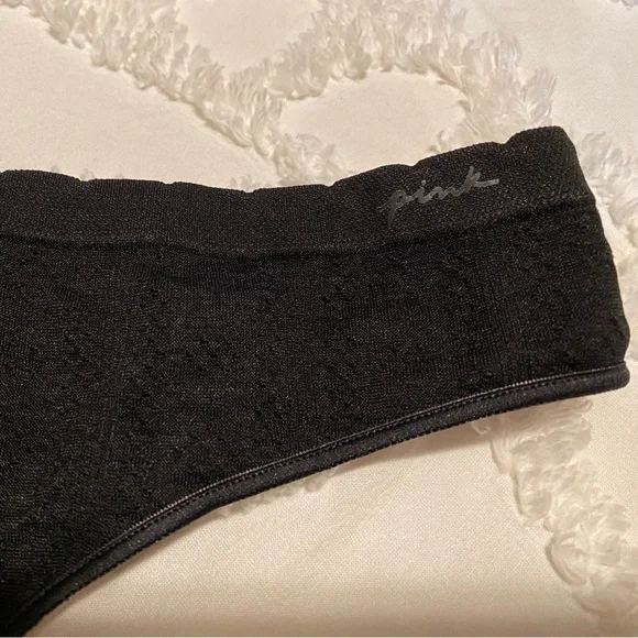 NWT VS seamless M thong - Picture 2 of 5